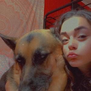 Meet your Posher, Ava